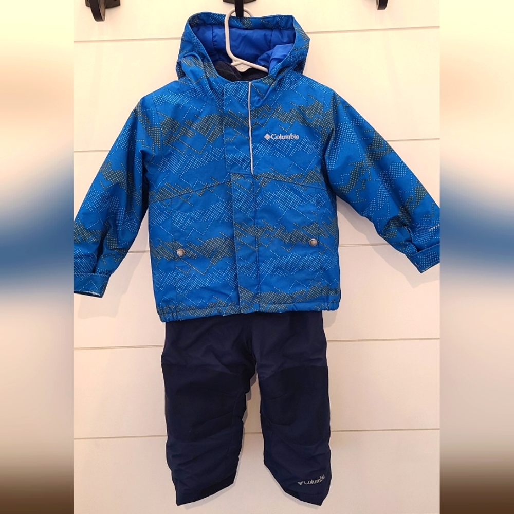 Columbia Toddler/Boys 2T  Mighty Mogul Jacket and Pant set.